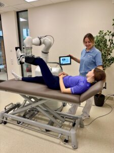 Blick in die Reha-Labs des Ambulanten Neurologischen Therapiezentrums der Asklepios Klinik St. Georg (Walk-Lab, Skill-Lab)